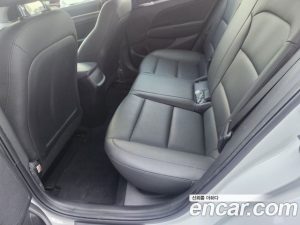 Hyundai AVANTE 1.6 2020 года из Южной Кореи