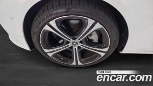 Mercedes-Benz C-Class C300 4MATIC Avantgarde 2023 года из Южной Кореи