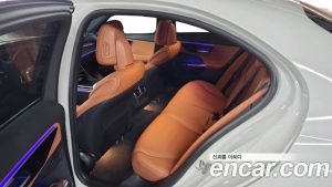 Mercedes-Benz C-Class C300 4MATIC Avantgarde 2023 года из Южной Кореи