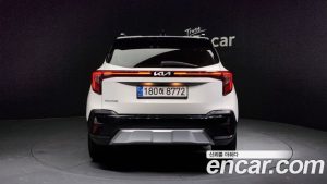 Kia Seltos Бензин 1.6 Turbo 2WD 2023 года из Южной Кореи