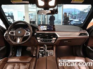 BMW 5-Series 520i M Sport 2020 года из Южной Кореи