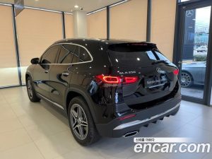 Mercedes-Benz GLA-Class GLA250 4MATIC 2023 года из Южной Кореи