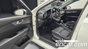 Kia K3 2020 года из Южной Кореи