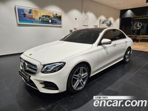 Mercedes-Benz E-Class E300 4MATIC AMG Line 2020 года из Южной Кореи