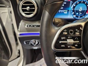 Mercedes-Benz E-Class E300 4MATIC AMG Line 2020 года из Южной Кореи