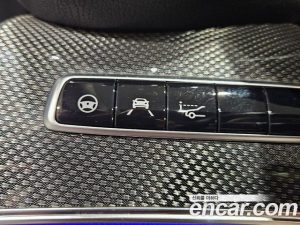 Mercedes-Benz E-Class E300 4MATIC AMG Line 2020 года из Южной Кореи