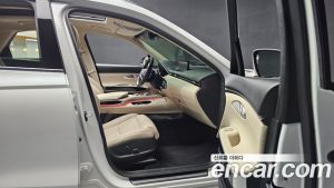 Genesis GV70 2.5T Бензин AWD 2023 года из Южной Кореи