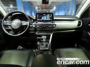 Kia Seltos Бензин 1.6 Turbo 2WD 2021 года из Южной Кореи