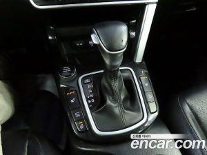 Kia Seltos Бензин 1.6 Turbo 2WD 2021 года из Южной Кореи