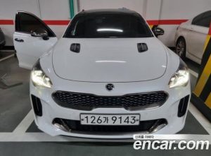 Kia Stinger 3.3 Turbo AWD 2020 года из Южной Кореи