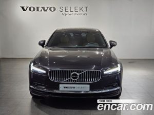 Volvo S90 B5 ULTIMATE Bright 2023 года из Южной Кореи