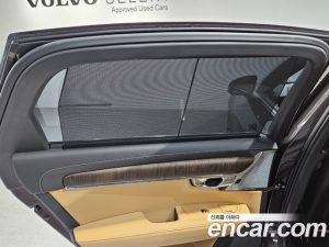 Volvo S90 B5 ULTIMATE Bright 2023 года из Южной Кореи