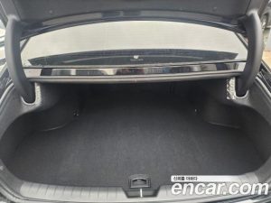 Hyundai Grandeur Exclusive 2023 года из Южной Кореи