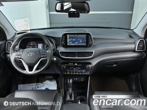 Hyundai Tucson Дизель 2.0 2WD 2019 года из Южной Кореи