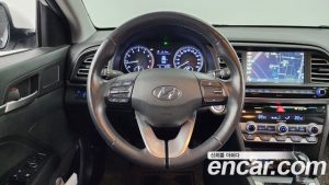 Hyundai AVANTE 1.6 2020 года из Южной Кореи