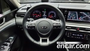 Kia K5 2.0 2020 года из Южной Кореи
