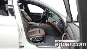 BMW 5-Series 520i M Sport 2020 года из Южной Кореи