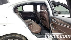 BMW 5-Series 520i M Sport 2020 года из Южной Кореи