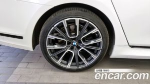 BMW 7-Series 730Ld xDrive M Sport 2020 года из Южной Кореи