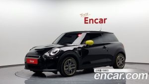 Mini Cooper SE ELECTRIC 2024 года из Южной Кореи