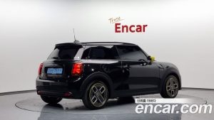 Mini Cooper SE ELECTRIC 2024 года из Южной Кореи