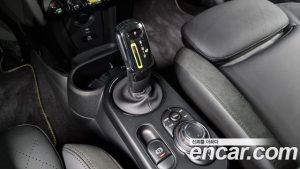 Mini Cooper SE ELECTRIC 2024 года из Южной Кореи