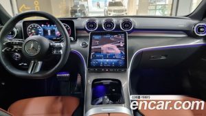 Mercedes-Benz C-Class C300 4MATIC AMG Line 2023 года из Южной Кореи