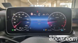 Mercedes-Benz C-Class C300 4MATIC AMG Line 2023 года из Южной Кореи