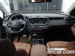 Kia Sorento Дизель 2.0 2WD 2020 года из Южной Кореи