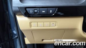 Kia Carnival Бензин 9-Seater Noblesse 2023 года из Южной Кореи