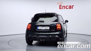 Mini Cooper JCW 2023 года из Южной Кореи