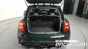 Mini Cooper JCW 2023 года из Южной Кореи