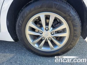 Hyundai AVANTE 1.6 2020 года из Южной Кореи