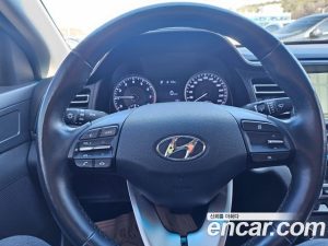 Hyundai AVANTE 1.6 2020 года из Южной Кореи