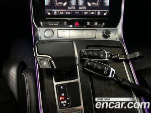Audi A7 50 TDI 4WD Premium 2020 года из Южной Кореи