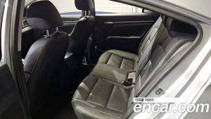 Hyundai AVANTE 1.6 2020 года из Южной Кореи