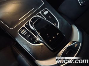 Mercedes-Benz C-Class C200 Cabriolet 2021 года из Южной Кореи