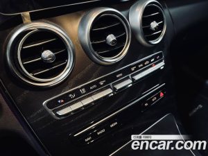 Mercedes-Benz C-Class C200 Cabriolet 2021 года из Южной Кореи