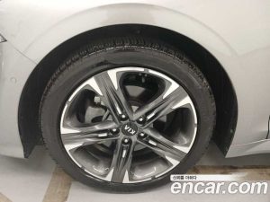 Kia K5 1.6 Turbo 2020 года из Южной Кореи