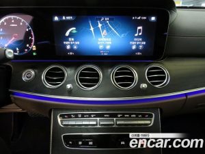 Mercedes-Benz E-Class E250 AMG Line 2023 года из Южной Кореи