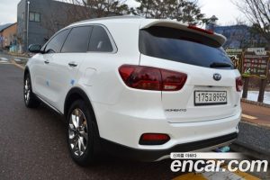 Kia Sorento Дизель 2.0 2WD 2020 года из Южной Кореи