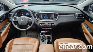 Kia Sorento Дизель 2.0 2WD 2020 года из Южной Кореи