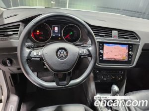 Volkswagen Tiguan 2.0 TDI Prestige 2020 года из Южной Кореи