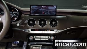 Kia Stinger 2.5 AWD Meister 2021 года из Южной Кореи