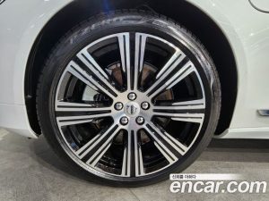 Volvo S90 T8 AWD ULTIMATE Bright 2023 года из Южной Кореи