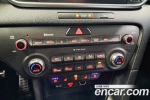 Kia Sportage Дизель 2.0 2WD 2020 года из Южной Кореи