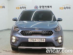 Kia Niro 1.6 HEV 2020 года из Южной Кореи