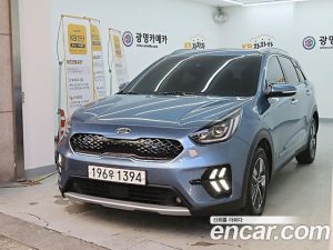 Kia Niro 1.6 HEV 2020 года из Южной Кореи