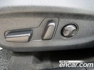 Kia Niro 1.6 HEV 2020 года из Южной Кореи