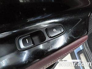 Kia Niro 1.6 HEV 2020 года из Южной Кореи